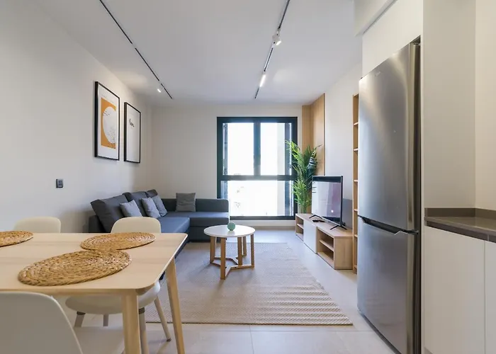 VV Arenas de Guanarteme by henrypole home